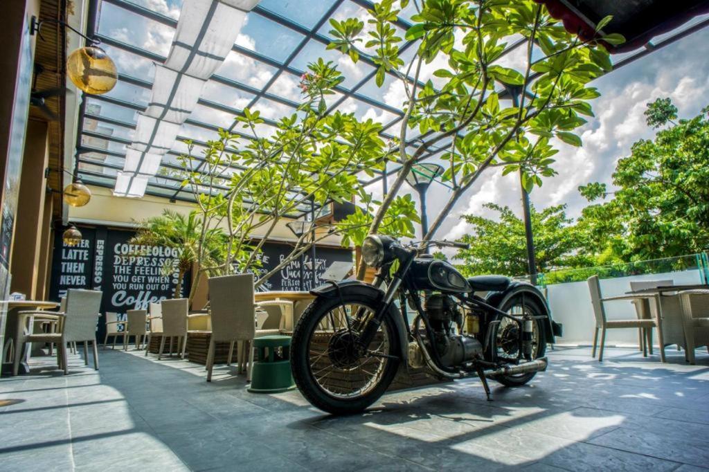 Bumi Senyiur Hotel Samarinda Esterno foto